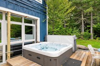 NEW Rosewood 13BR Pool Hot Tub Mt Snow - 5