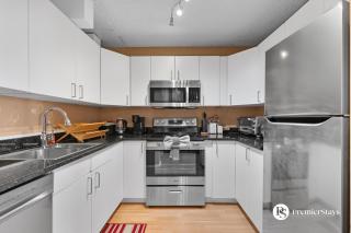 2-Storey Condo in The Fortress with Pool, Gym, WiFi, Parking - 9