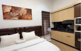 Tangles Luxury Apartments - 1