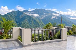Roots & Peaks Wellness Hotel - 6