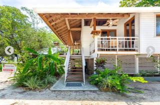 Beachfront-Little House By The Sea Roatan - 9