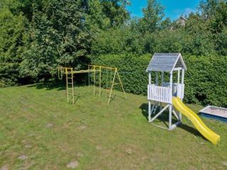 Comfortable holiday villa with terrace and garden - 5