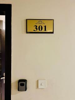 Cozy Grey - 1BHK - Self Checkin - 0