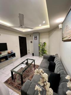 Cozy Grey - 1BHK - Self Checkin - 8