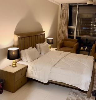 The Luxe Den 1 BR Self CheckInn TopCity 1 Near Airport - 8