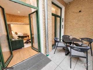 Homely Stay City Apartments - 8