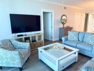 Spacious Beachy Condo On Okaloosa Island w Playground and Two Hot Tubs Access - 1