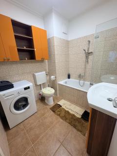 Peaceful garden apartment in Budapest - 2
