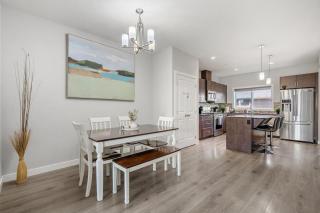 Cornerstone 3BR Home near Calgary Airport – King Ensuite, Fireplace, Double Garage - 6