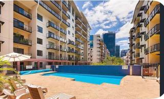 Zen Haus, Japandi 2BR, Walk to CBD and Convention - 9