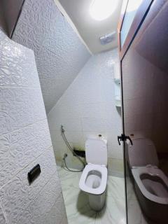 Cozy 2-Bedroom Fully Furnished Home - 1