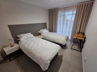 Glenhazel Apartments - 4