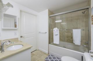 2BR,Brickell, free parking - 1