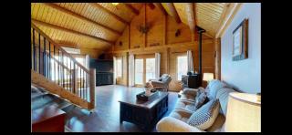 Luxurious Lakefront Log Home with Private Dock - 1
