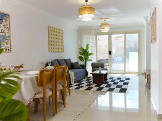 Nabeel Homes - Louran Seaview Condo A - 9