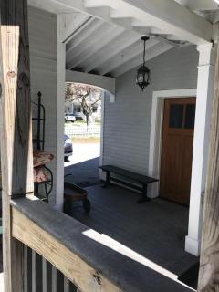 Beautiful 3 Bdrm Carriage House, 2 Blocks to UVMMC - 5