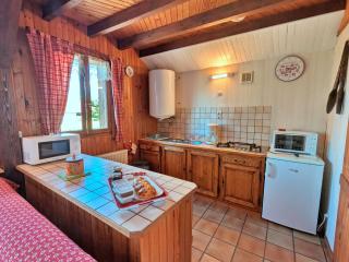 Gîte nature, 15 km de Gérardmer, randonnée, ski, jardin, terrasse, BBQ, équipements bébé inclus - 6