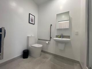 Central City Spacious Studio Near Riverside Market - 5