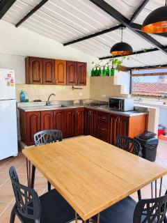 Terraza privada y asador en Belén Rosales APTO 300 - 8