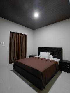 Accommodation with a fish pond and rice fields - 3