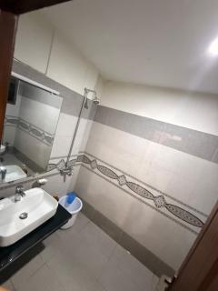 Cozy 1 bed apartment with private balcony - 7