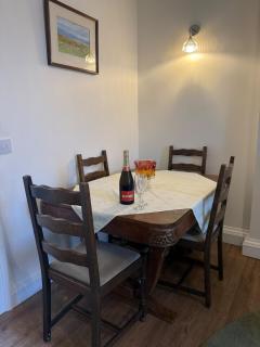 Renovated 2 bed maisonnette overlooking River Deveron - 4