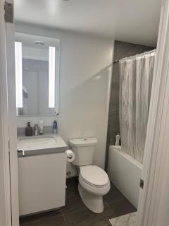 Square one apartment - 7