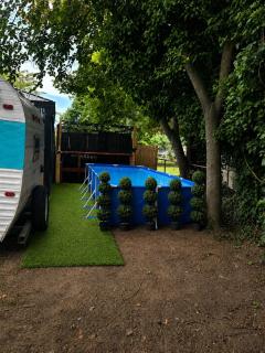BLUE RM DE with Spa Access - 5