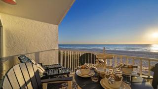 Coconuts 109, Beachfront Paradise, King Bed - 8