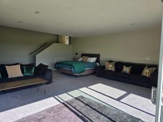 Appleby House & Rabbit Island Huts - 3