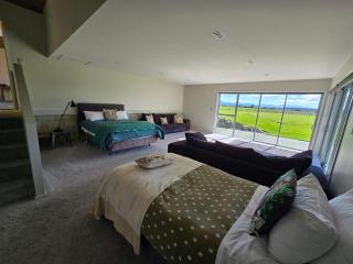 Appleby House & Rabbit Island Huts - 2