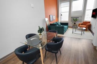 2BR Downtown Milwaukee Stay - 5 Min to RiverWalk - 3