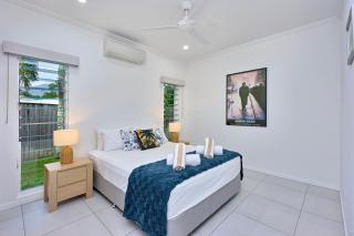 Seaside Haven 4 Bedroom Holiday House with Private Pool in Palm Cove - 4