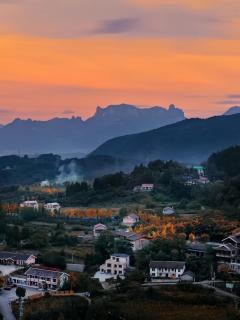 Zhangjiajie Peak Secret by the Garden-Super large infinity pool-Internet-famous photo spot-Horseback riding and archery-Chinese characteristics-English service-Free pickup - 6