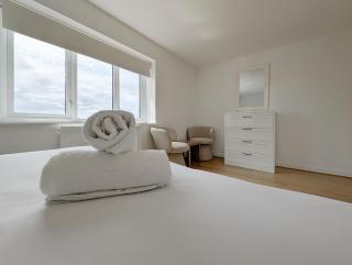 3-Bed Home Sleeps 5 Free Parking Newcastle - Pass the Keys - 3
