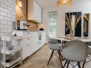 Chic Holiday Retreat with Sauna in Kopalino - 2