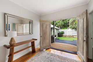 Saltwood Escape Main Residence and Studio - 4