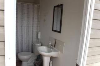 Hab Simple cerca del Aeropuerto con Baño Compartido - 5
