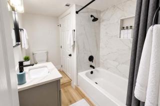 2BR Near TSU and Med Center I Assigned Parking 4 - Houston - 8