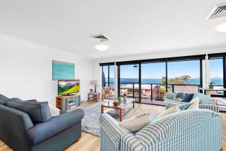 Peninsula Waters Unit 14 Soldiers Point Road 2 - 9