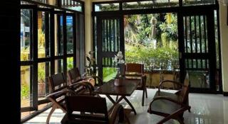 Ponburi Hotel - 1