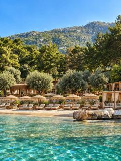 Z-Villas Beach Hotel - 9