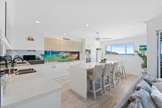 The Cove - best ocean views - sleeps 6 - 5