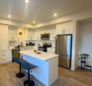 Happy Villas- Luxurious Stylish Spacious 2BR Private Suite - 8