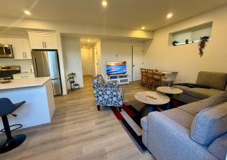 Happy Villas- Luxurious Stylish Spacious 2BR Private Suite - 1