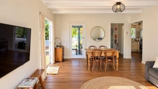 Barefoot Beach Cottage - 6