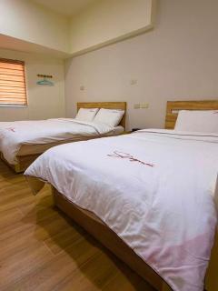 Downtown Accommodation - 4