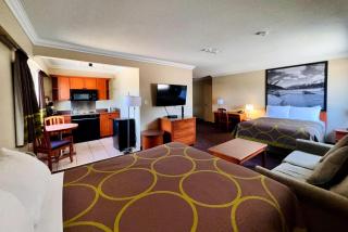 Super 8 by Wyndham Castlegar BC - 2