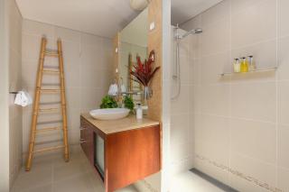 Allawah Private Estate with Pool & Tennis Court, Sleeps 10 - 4
