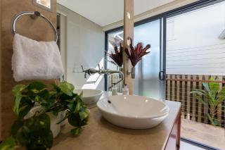 Allawah Private Estate with Pool & Tennis Court, Sleeps 10 - 2